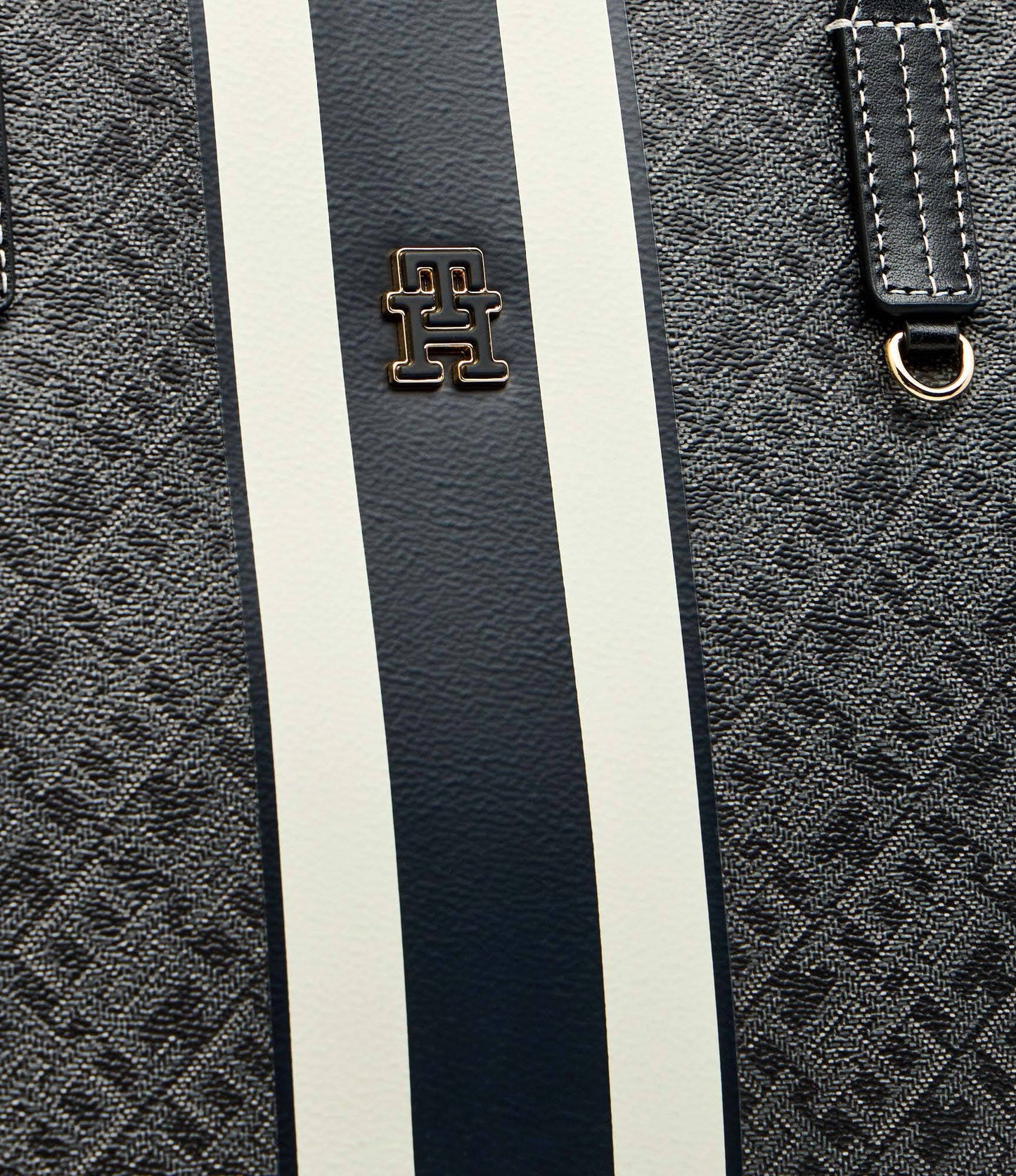 TOMMY HILFIGER TH Monoplay Tote Bag and Pouch TB184