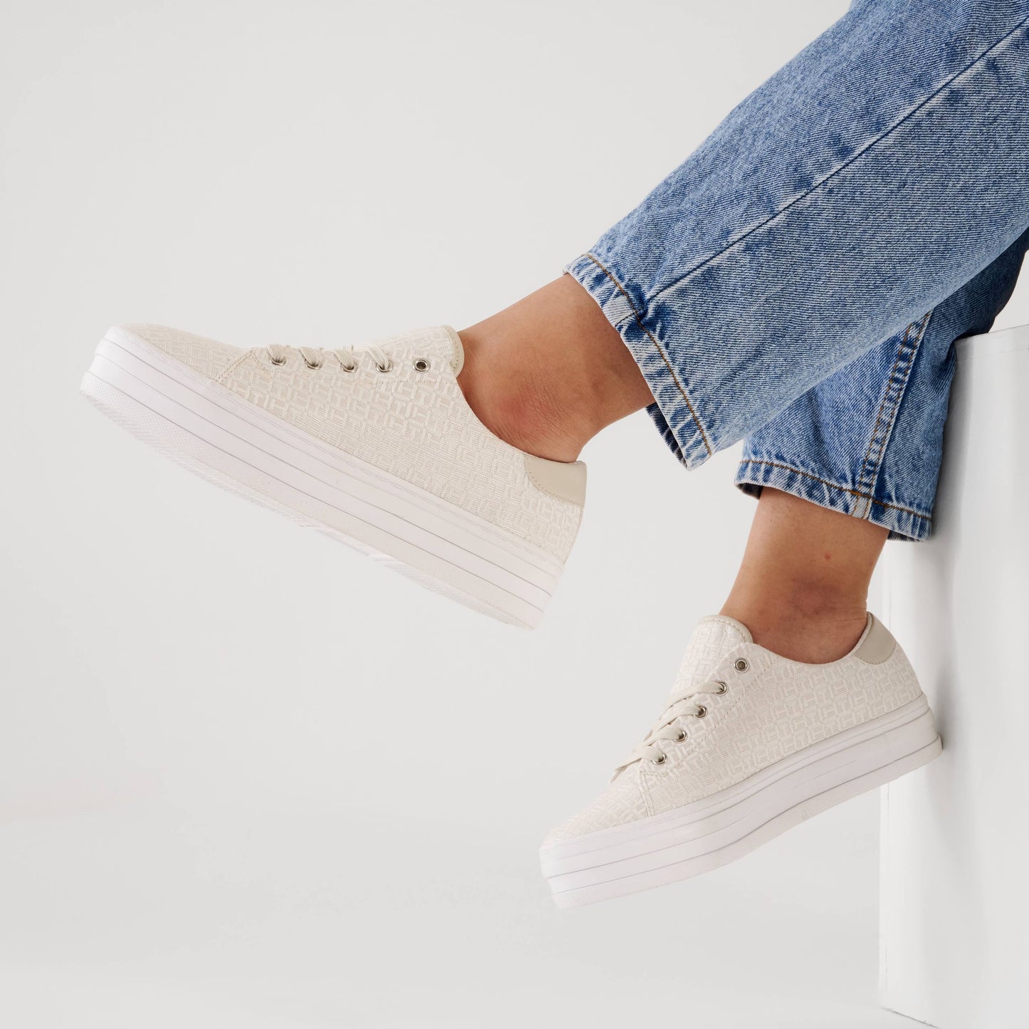 Tommy Hilfiger Casual Sneakers Women - BEG