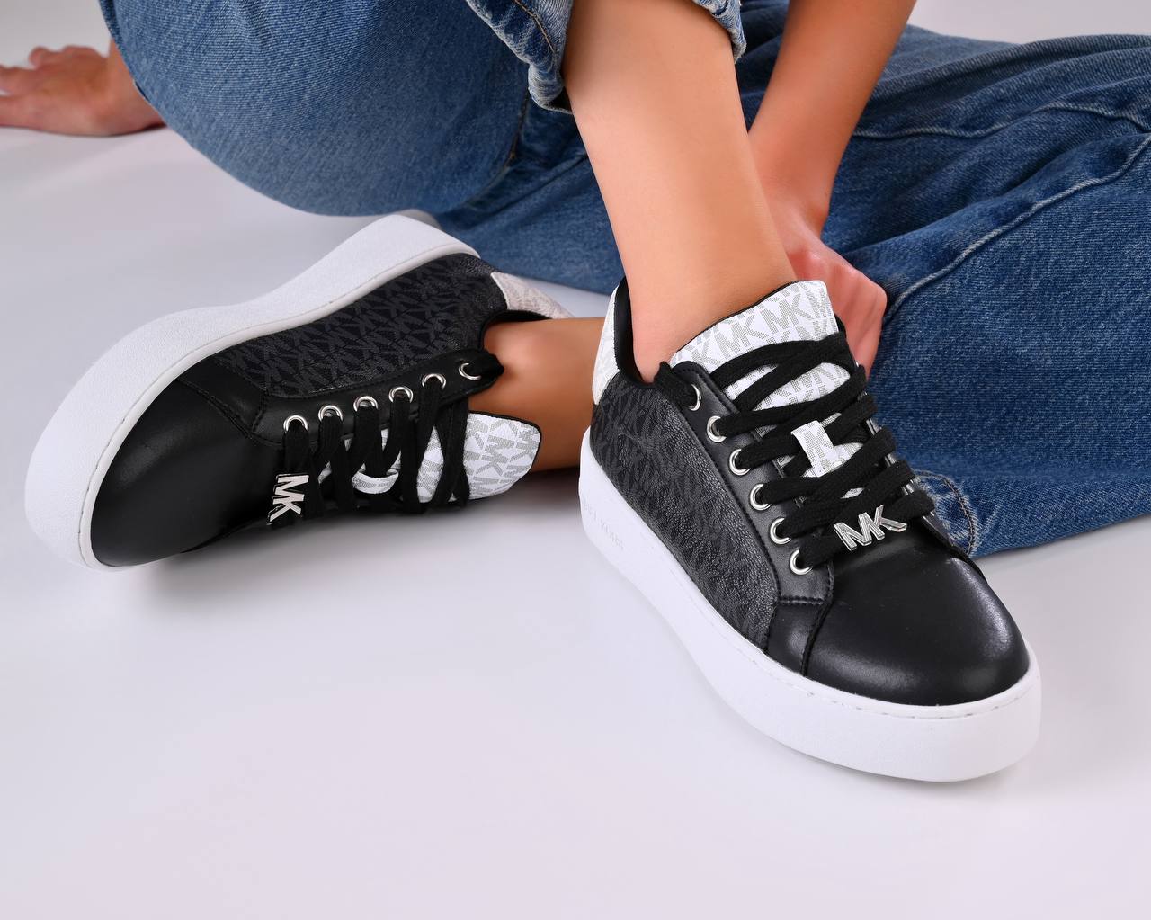 Michael Kors Poppy Logo Sneakers Women