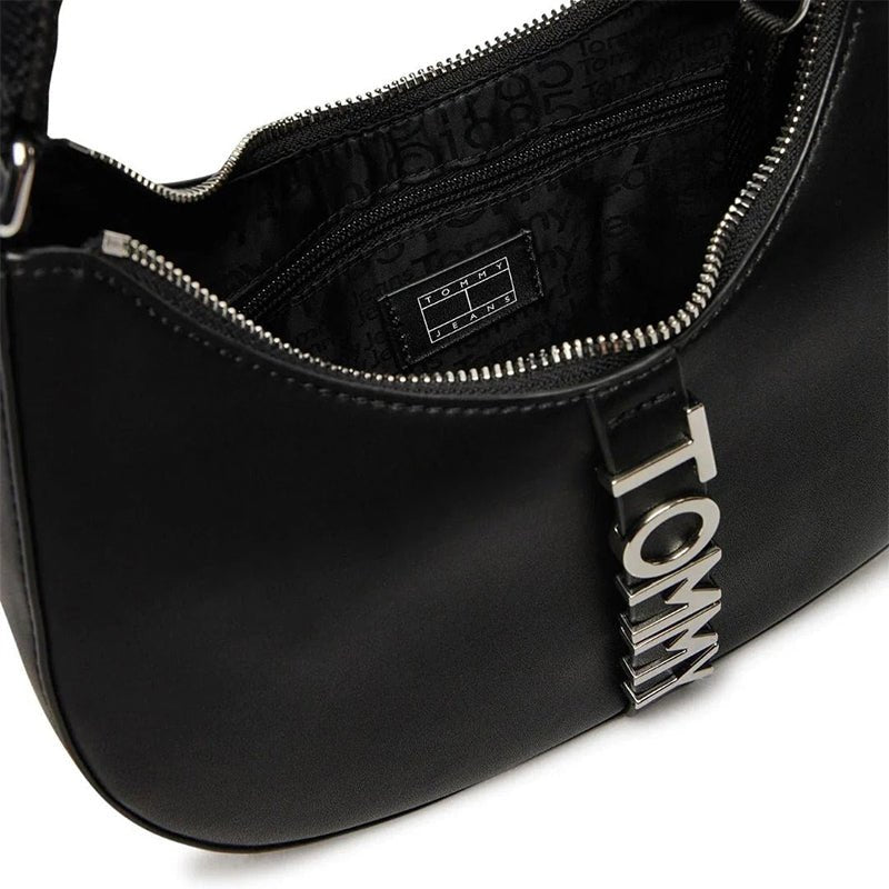 TOMMY JEANS City Metal Logo Shoulder Bag TB118